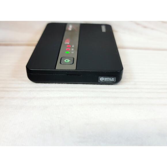 Samsung Hotspot Jetpack 4G LTE Mobile Wireless Verizon SCH-LC11 Portable WiFi - Picture 4 of 11